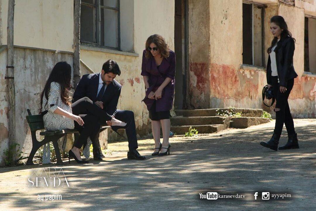 Съемки сериала черная любовь. Кара севда нихан под водой. Неслихан атагюль в сериале великолепный век. Как снимали черную любовь. Чёрная любовь сериал 2015–2017.