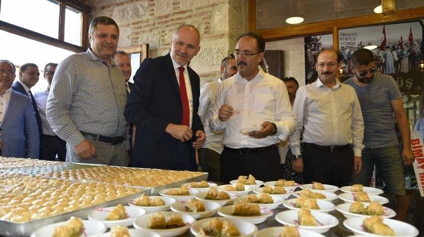 Antep Baklavalarına Uşak’tan Güçlü Bir Rakip Geliyor