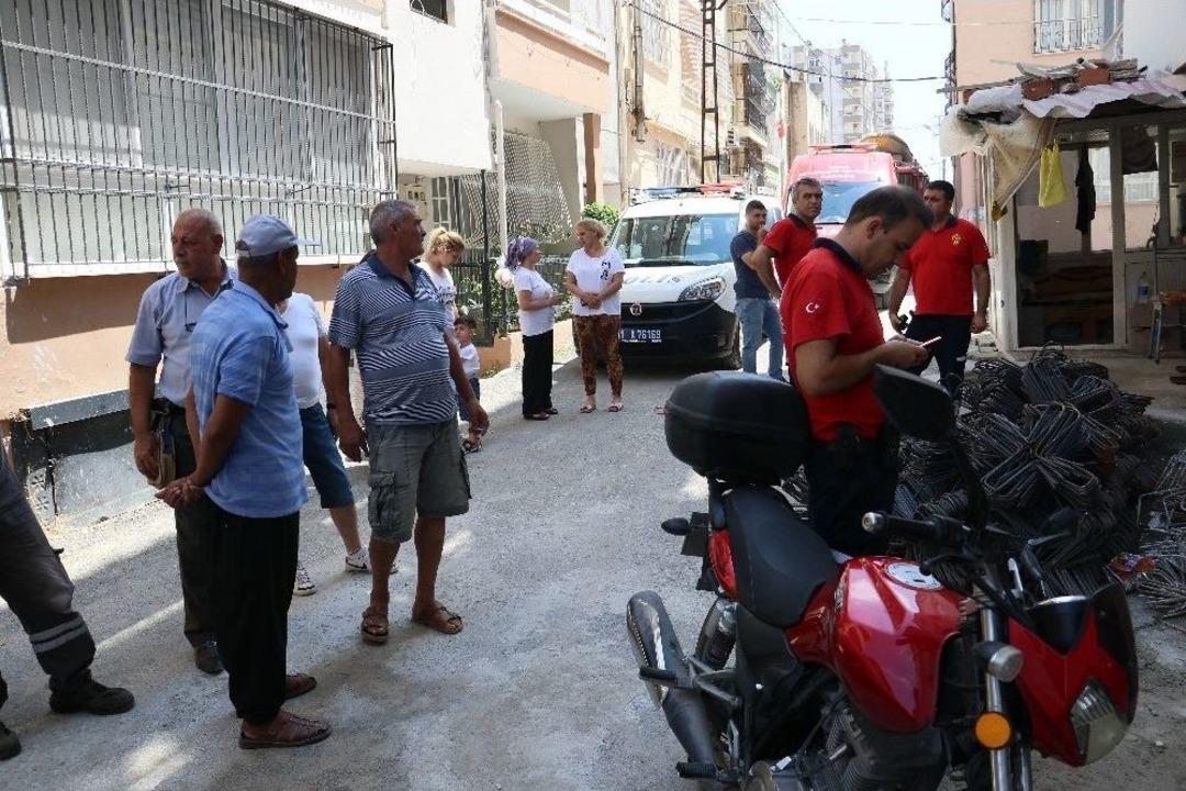 5&rsquo;inci Kattan Asans&ouml;r Boşluğuna D&uuml;şen İnşaat Bek&ccedil;isi &Ouml;ld&uuml;