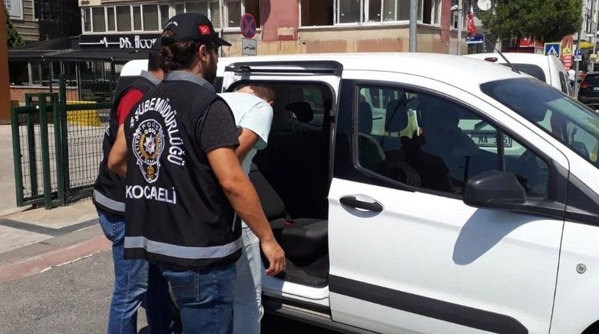 "kocaeli Valisiyim" Diyerek 100 Bin Tl Dolandırdı