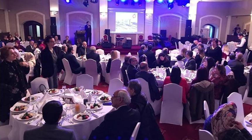 Başkan Gen&ccedil;: &ldquo;trabzon, Giresun Ve Artvin Et İle Tırnak Gibidir&rdquo;