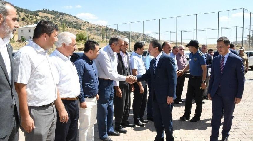 Vali Kalkancı Sincik&rsquo;te K&ouml;y Ve Mahalle Muhtarlarıyla Buluştu