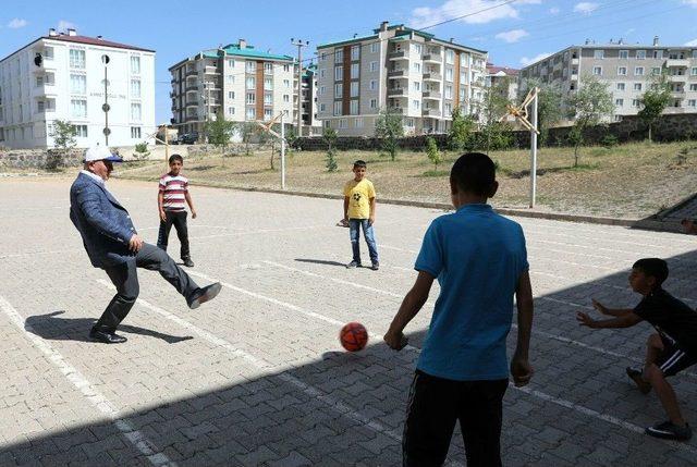 Başkan Sekmen Mahallelerde Çalışmaları Denetliyor