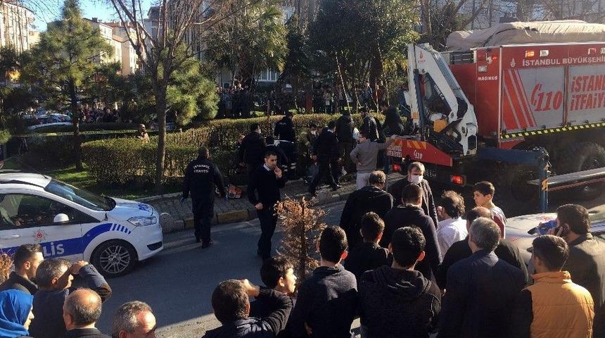 K&uuml;&ccedil;&uuml;k&ccedil;ekmece&rsquo;deki Tarihi Sarnı&ccedil;ta Erkek Cesedi Bulundu