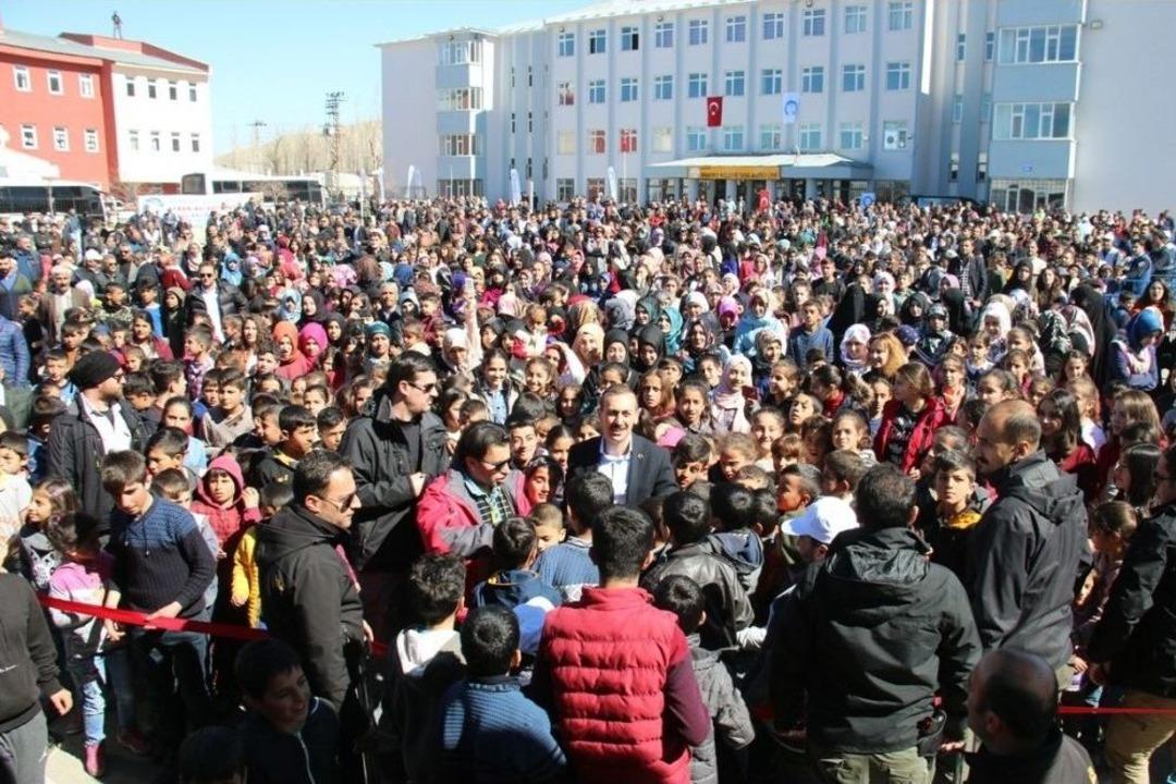 Edremit&rsquo;te &rsquo;4. Geleneksel Ayran Aşı Balık Başı&rsquo; Festivali