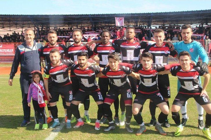 Amatör Ligde Saha İçi Ve Dışı Karıştı G5