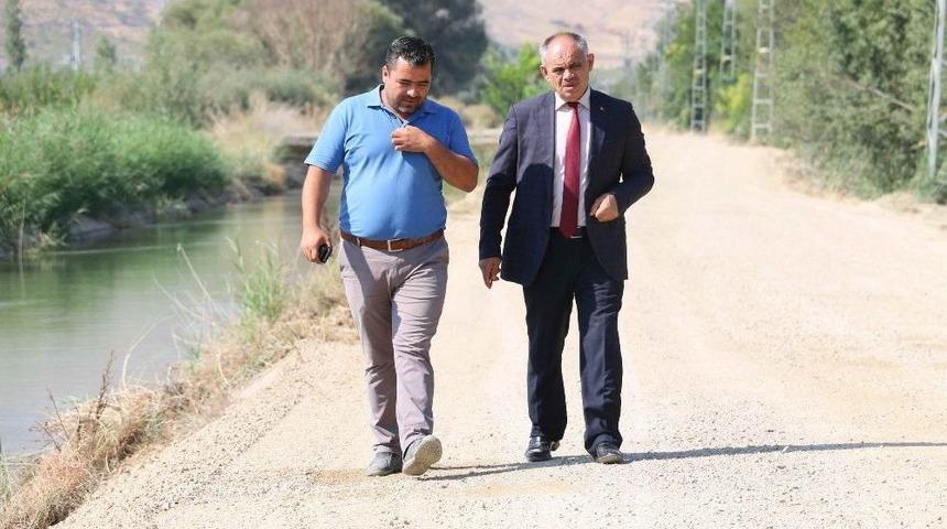 Yahyalı’da Çiftçiler Asfalt Yola Kavuşuyor