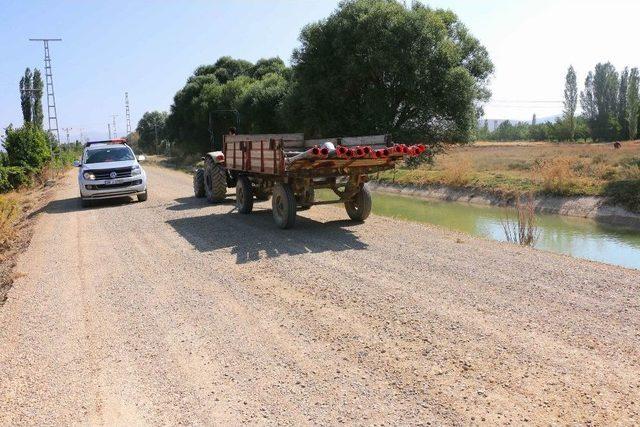 Yahyalı’da Çiftçiler Asfalt Yola Kavuşuyor