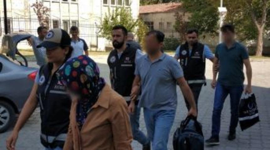 Fet&ouml;&rsquo;n&uuml;n Gaybubet Evlerinde Yakalanan 3 Kişi Tutuklandı