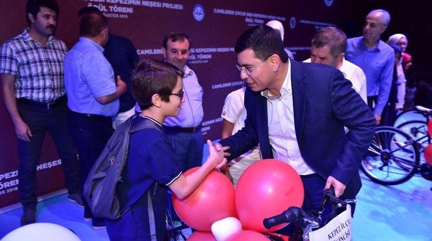 Kepez’in Başarılı Öğrencileri Ödüllendirildi