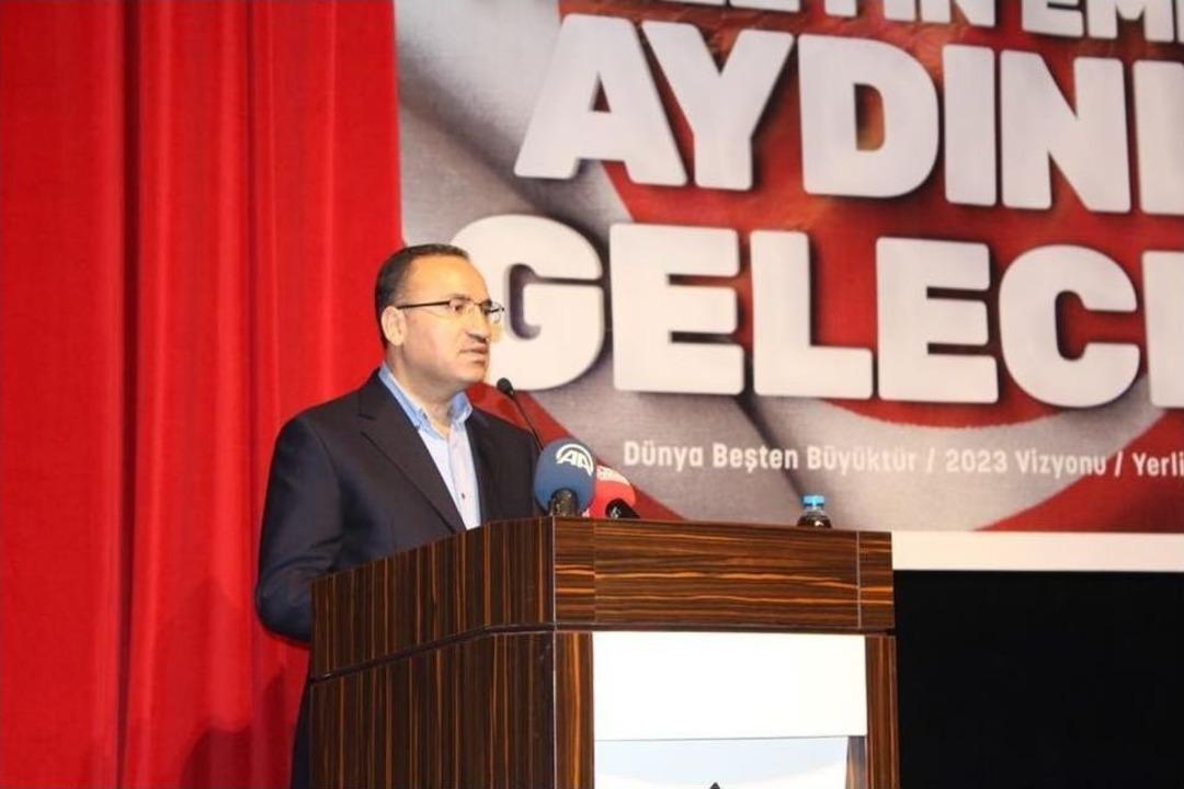 Başbakan Yardımcısı Bozdağ: "1921 Ve 1924 Anayasaları Hari&ccedil; Diğerlerinin Tamamı Milletin Anayasası Değil Darbecilerin Anayasasıdır"