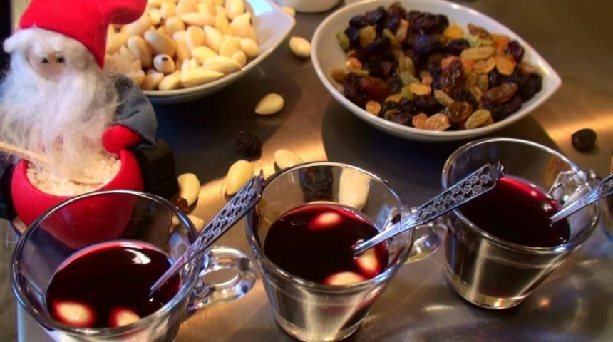 Kışın Kırmızı Güzeli Glögg / Glögi Tarifi