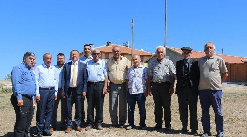 Üreticileri Ziyaret Eden İl Gıda, Tarım Ve Hayvancılık Müdürü Orhan Sarı;