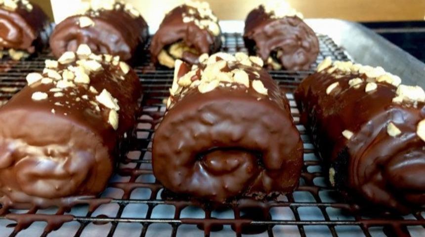 Çikolatalı Fıstık Ezmeli Rulo Pasta