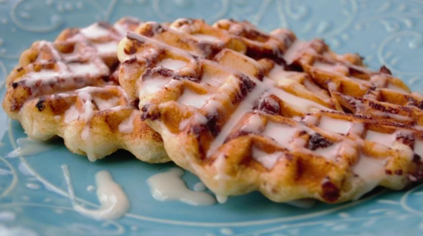 Tarçınlı Rulo Waffle