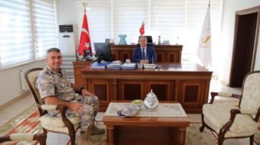 Vali Nayir, Garnizon Komutanı Necati G&uuml;nd&uuml;z&rsquo;e Yeni G&ouml;revinde Başarı Diledi