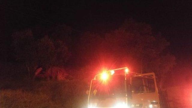 Yangın Mahalleliyi Alarma Ge&ccedil;irdi 1