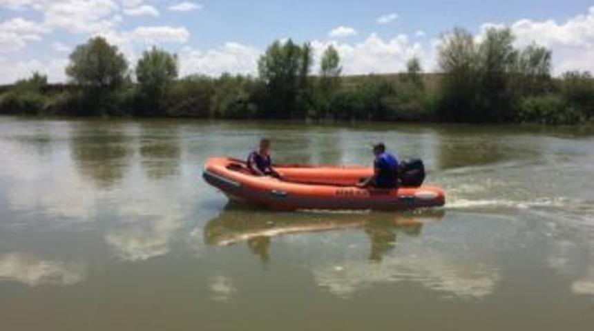 Kızılırmak&rsquo;da Boğulma Arama &Ccedil;alışmaları S&uuml;r&uuml;yor