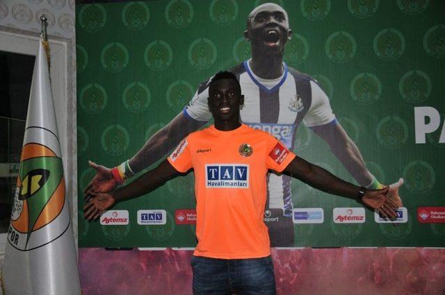 Alanyaspor, Papiss Cisse’yi Transfer Etti