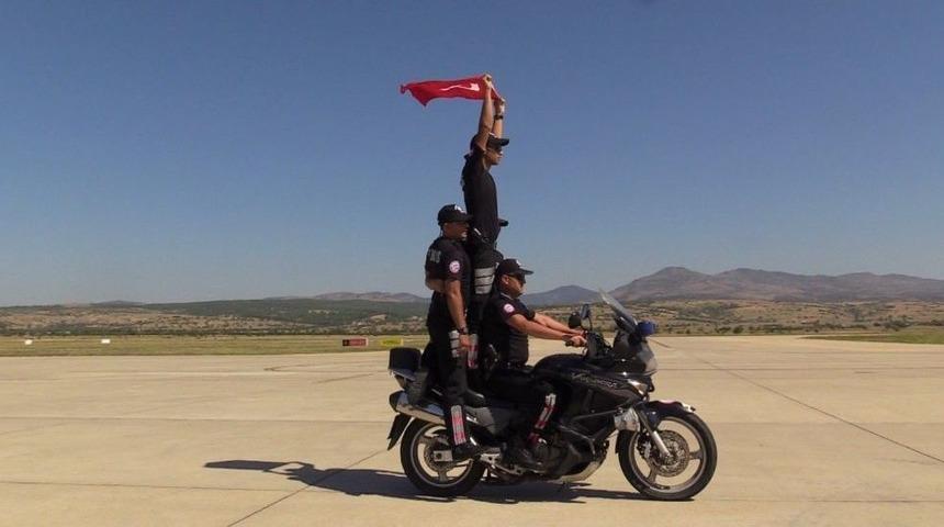 Motosikletli Yunus Ekipleri Nefes Kesti