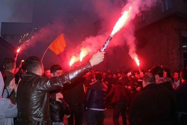 17 Yıl Sonra Gelen Şampiyonluk Ağrılıları Sevince Boğdu