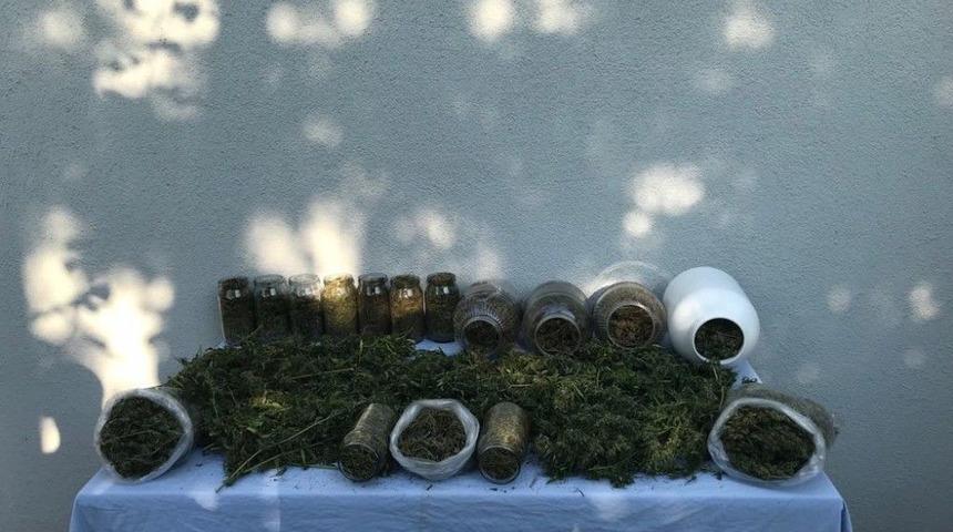 Sakarya&rsquo;da 5 Kilogram Kubar Esrar Ele Ge&ccedil;irildi