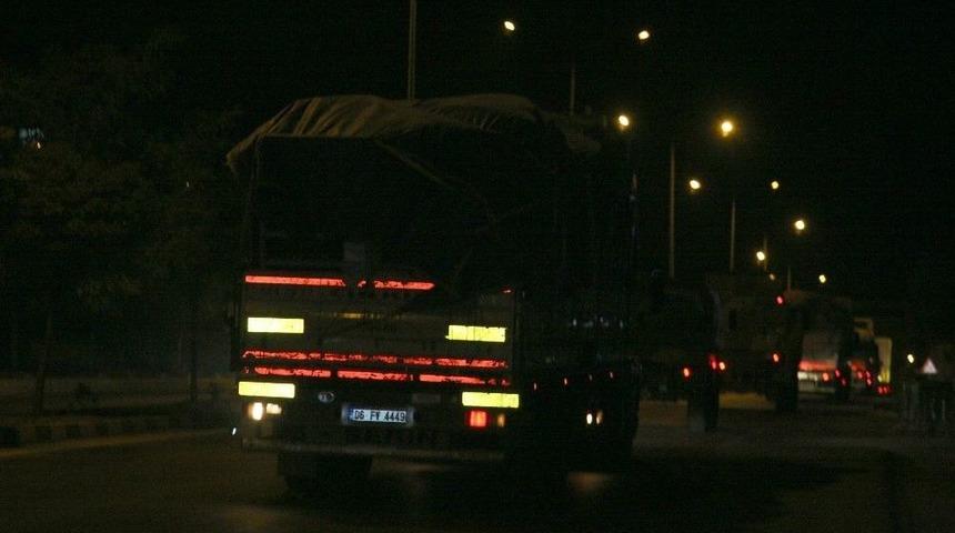 Kilis&rsquo;ten İdlib Sınırına Komando Ve Top&ccedil;u Bataryaları Sevk Edildi