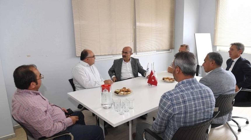 Vali Demirtaş, İkinci 500&rsquo;e Giren Firmaları Kutladı