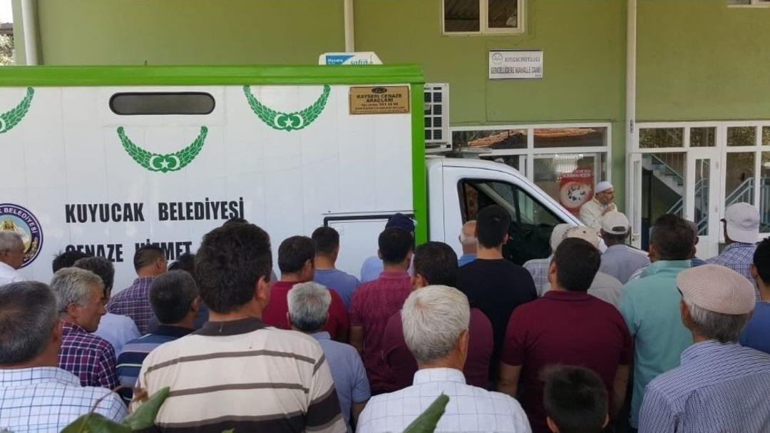 Kazada &Ouml;len 3 Kişilik Aile Son Yolculuklarına Uğurlandı