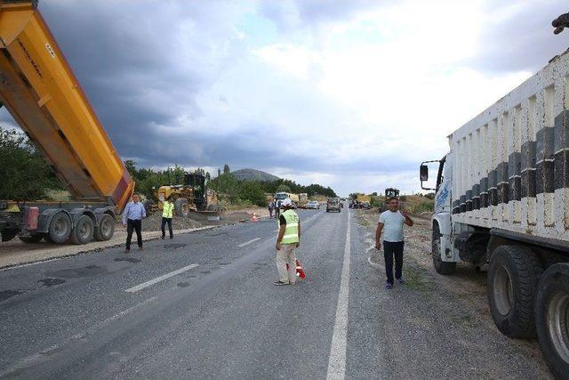 Başakpınar Yolu Asfaltlanıyor