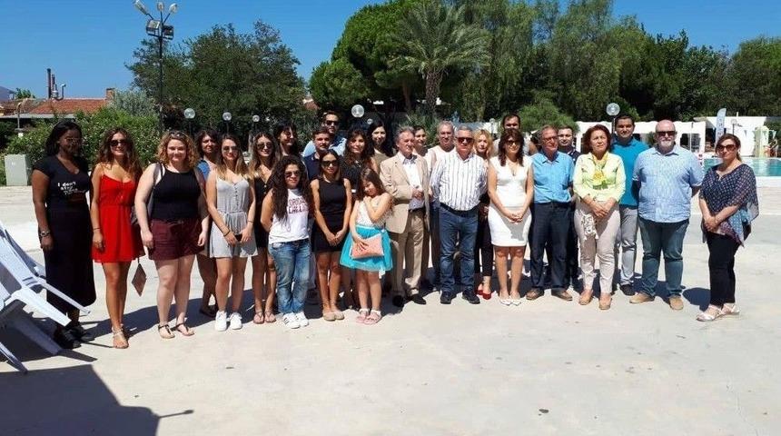 Kuşadası&rsquo;nda &Uuml;cretsiz Fransızca Kursu