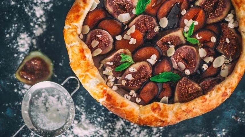 İncirli Erikli Milföy Galette