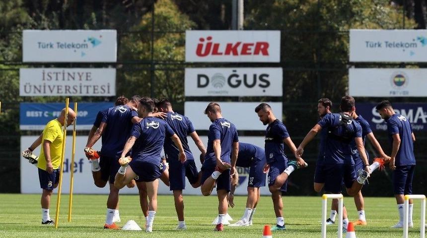 Fenerbah&ccedil;e&rsquo;de Hazırlıklar S&uuml;r&uuml;yor