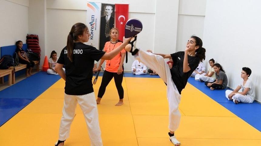 Konsem Yaz Okulu&rsquo;nda Teakwondo Kursu