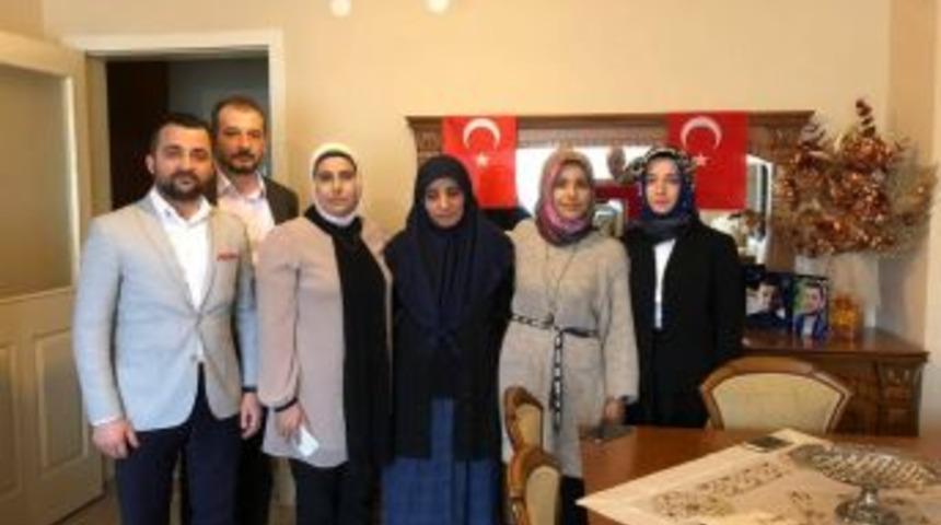Avukatlardan Şehit Annesine Ziyaret