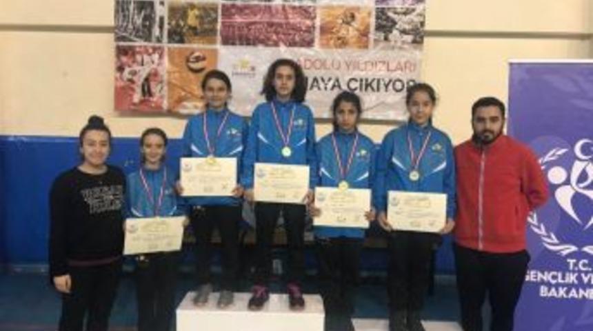 Badminton&rsquo;da Erzincan R&uuml;zgarı