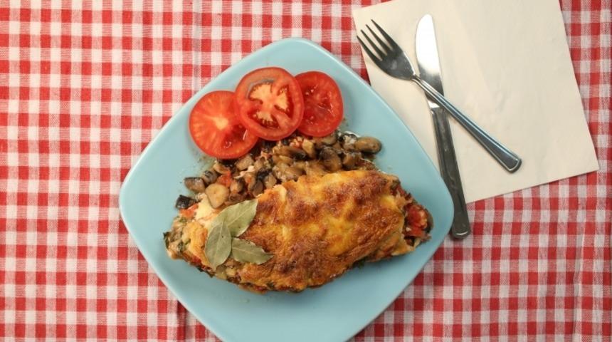 Güveçte Mantarlı Palamut