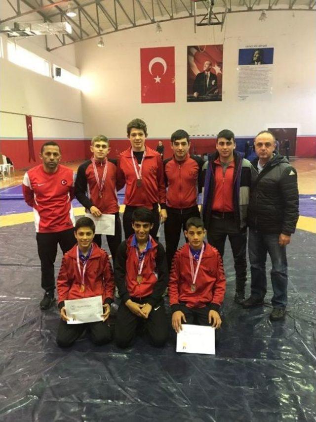 İncirliova Spor Lisesi Kemer’den 11 Madalya İle Döndü