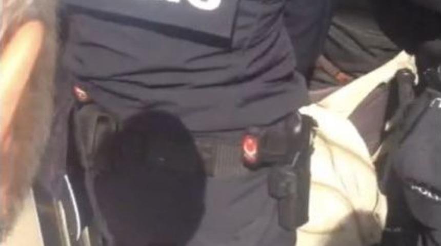 (&ouml;zel) Taksim&rsquo;de Engelli Vatandaş İle İranlı Kadın Arasında Asans&ouml;r Kavgası