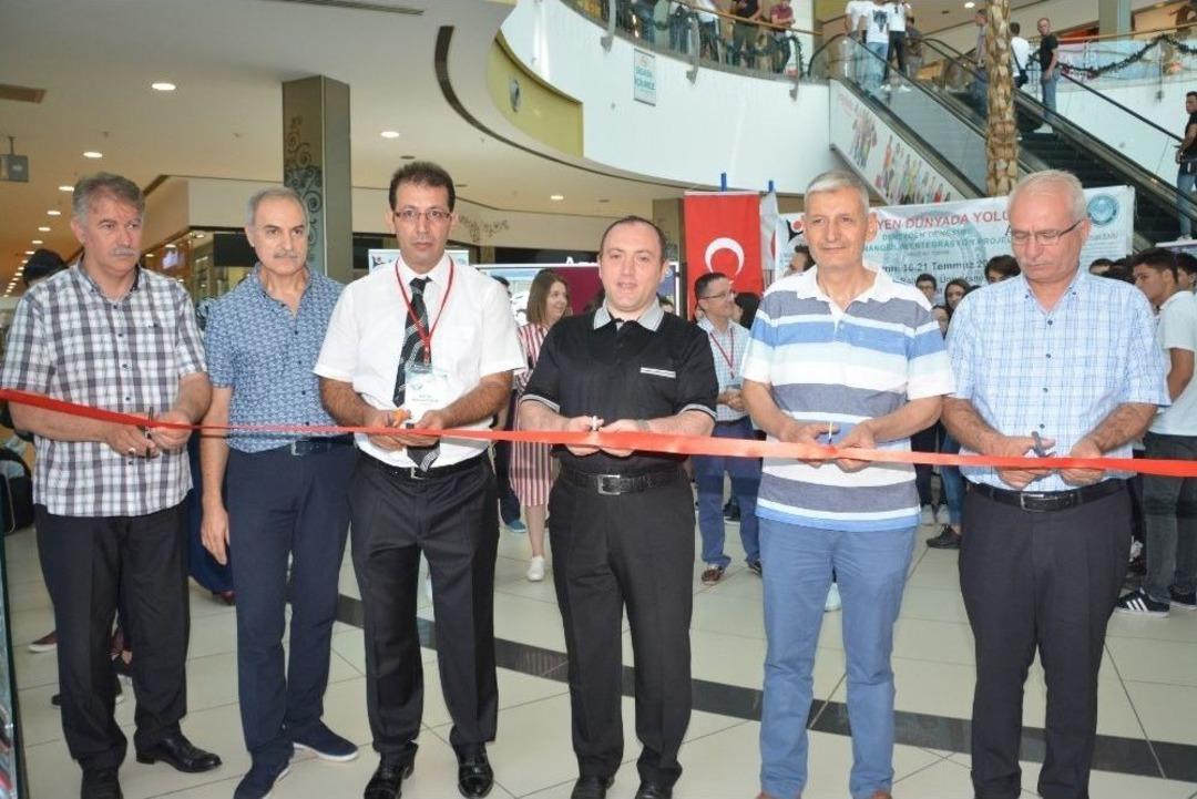 Nanobilim Teknoloji Sergisi A&ccedil;ıldı