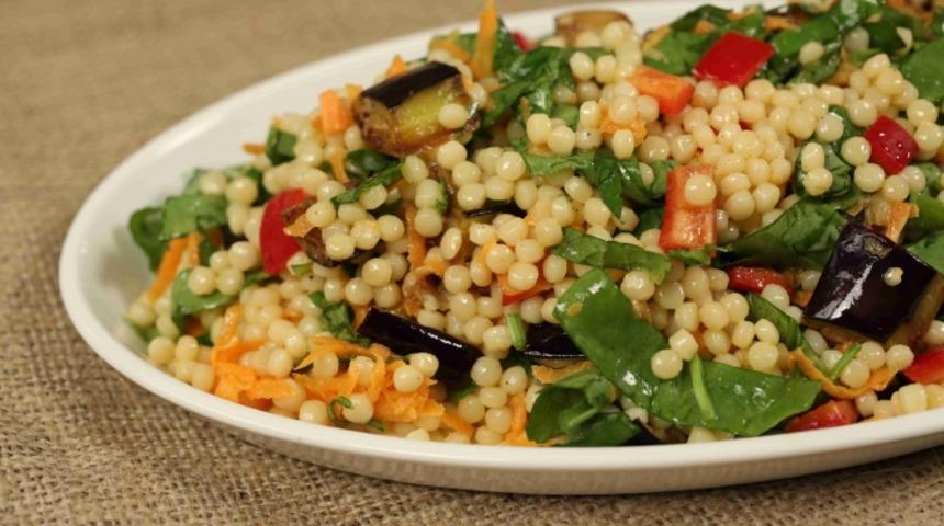Patlıcanlı Kuskus Salatası