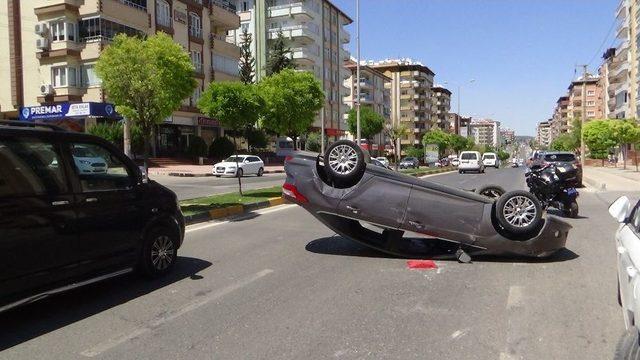 Gaziantep’te Trafik Kazası: 2 Yaralı