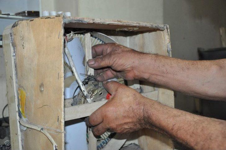 (özel) Sıcaktan Bunaldı, Otomobil Radyatörüyle Vantilatörü Birleştirerek Klima Yaptı G2