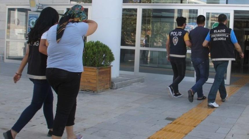 8 Kilo 700 Gram Eroinle Yakalanan 2 Ş&uuml;pheli Tutuklandı