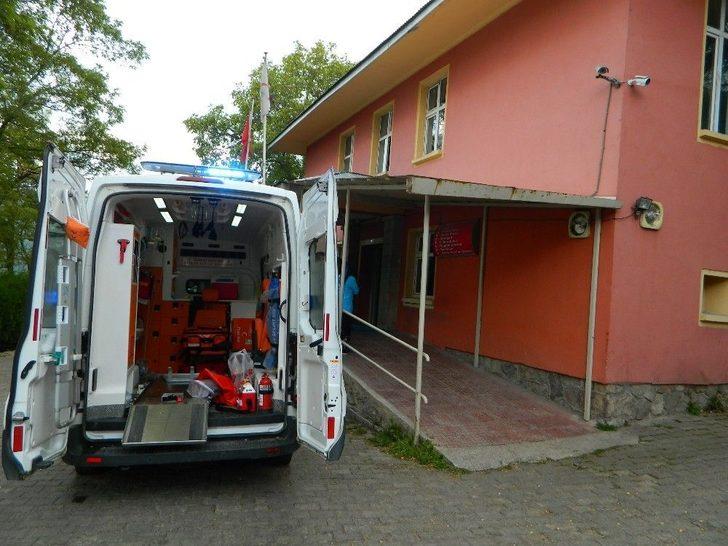 Gürcistan’a Cam Götüren Tır Devrildi, İranlı Sürücü Hayatını Kaybetti G4