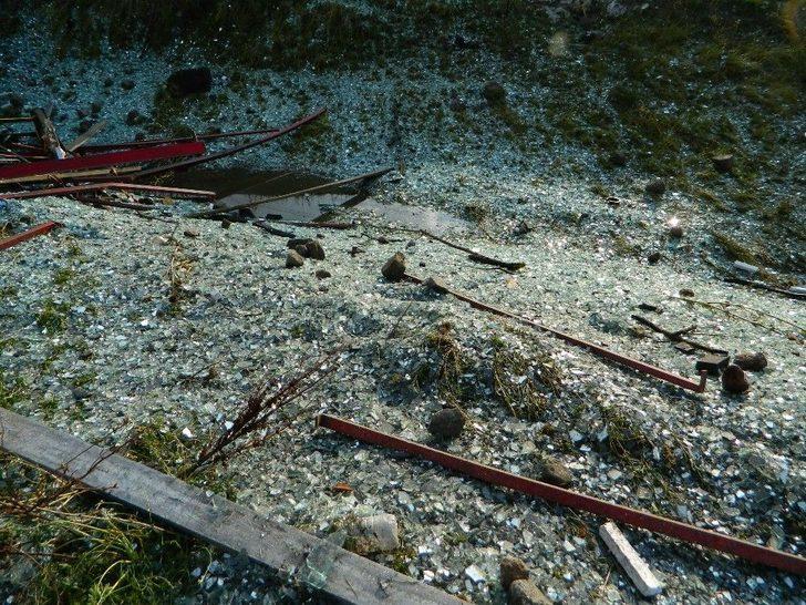 Gürcistan’a Cam Götüren Tır Devrildi, İranlı Sürücü Hayatını Kaybetti G5