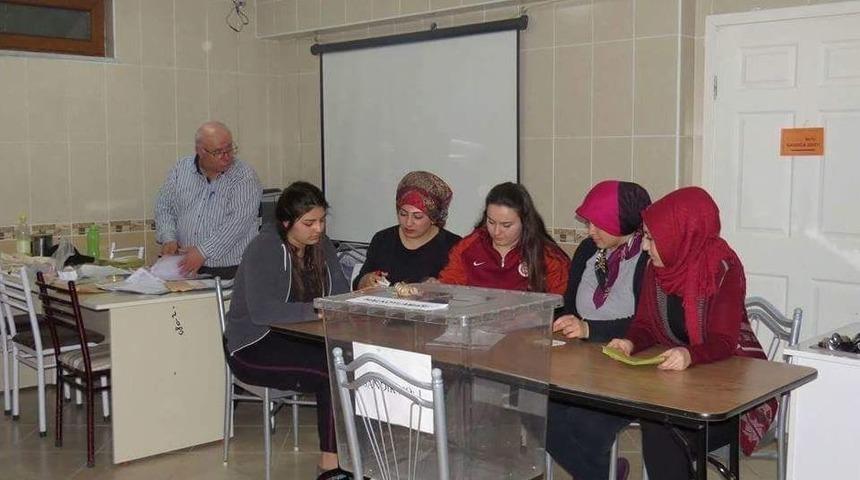 Altıntaş&rsquo;ta &rsquo;sandık Kurulu G&ouml;revlilerinin Eğitimi&rsquo; Kursu A&ccedil;ıldı