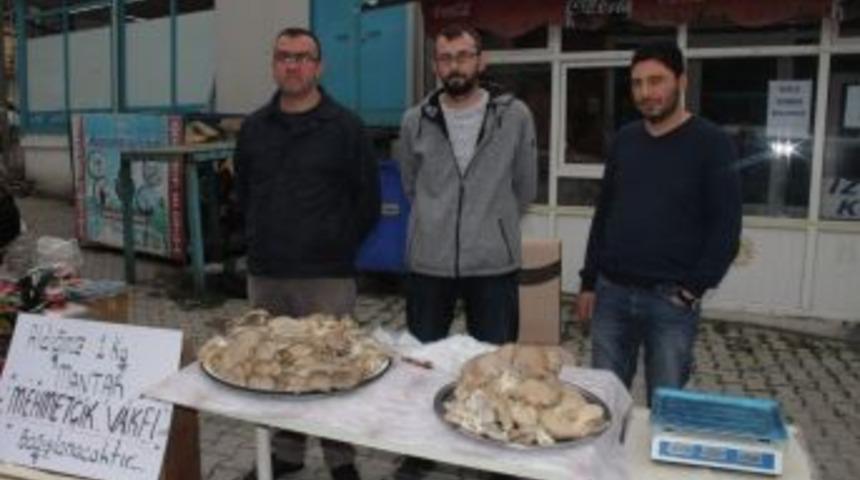 Devlet İş Sahibi Yaptı; Bir G&uuml;nl&uuml;k Gelirini Mehmet&ccedil;ik Vakfı&rsquo;na Bağışladı