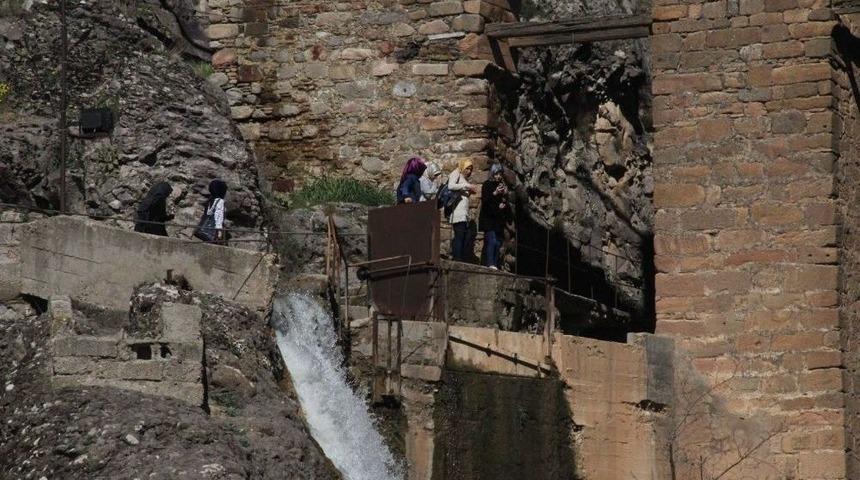 Binlerce Yıllık Tarihiyle Eskigediz Beldesi Turizme Kazandırılmayı Bekliyor