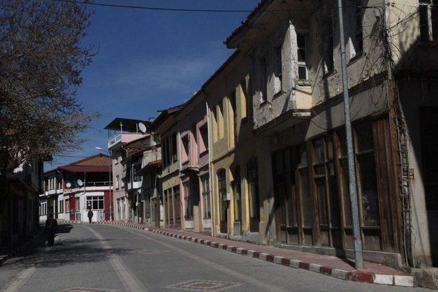 Binlerce Yıllık Tarihiyle Eskigediz Beldesi Turizme Kazandırılmayı Bekliyor